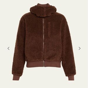 BEYOND YOGA
Adventure Hooded Sherpa Jacket